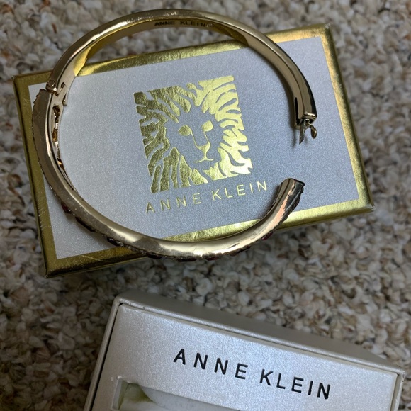 Red and Diamond rhinestone cuff bracelet. Worn once! - Picture 3 of 4